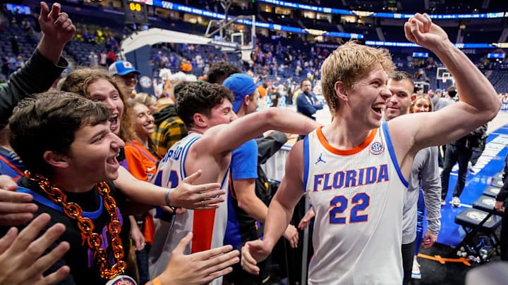Florida guard Bennett Andersen (22) celebrates after defeating Alabama in a Southeastern Conference tournament semifinal game at Bridgestone Arena in Nashville, Tenn., Saturday, March 15, 2025.