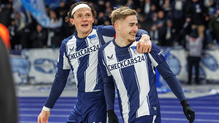 Für Marten Winkler (hier neben Fabian Reese) war es voraussichtlich die letzte Saison im Hertha-Trikot Für Marten Winkler (hier neben Fabian Reese) war es voraussichtlich die letzte Saison im Hertha-Trikot