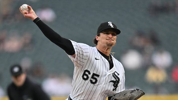 Apr 28, 2026; Chicago, Illinois, USA; Chicago White Sox pitcher Davis Martin (65) throws against the Los Angeles Angels during the first inning at Rate Field. Mandatory Credit: Patrick Gorski-Imagn Images
