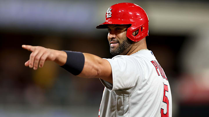 Albert Pujols está cerca de los 700 jonrones