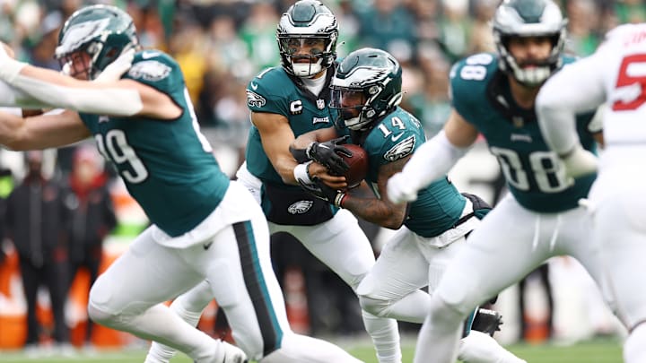 Jalen Hurts, Kenneth Gainwell, Philadelphia Eagles
