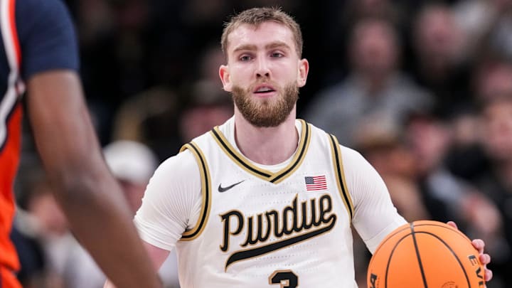 Purdue Boilermakers guard Braden Smith (3) brings the ball up the court 