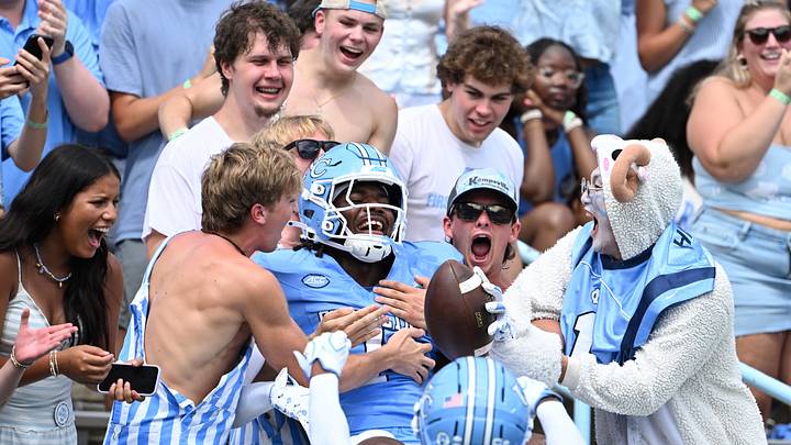 Sep 12, 2026; Chapel Hill, North Carolina, USA; North Carolina Tar Heels defensive back Gregory Smith III (1) reacts with fans after making an inteception in the first quarter at Kenan Stadium. Mandatory Credit: Bob Donnan-Imagn Images Sep 12, 2026; Chapel Hill, North Carolina, USA; North Carolina Tar Heels defensive back Gregory Smith III (1) reacts with fans after making an inteception in the first quarter at Kenan Stadium. Mandatory Credit: Bob Donnan-Imagn Images