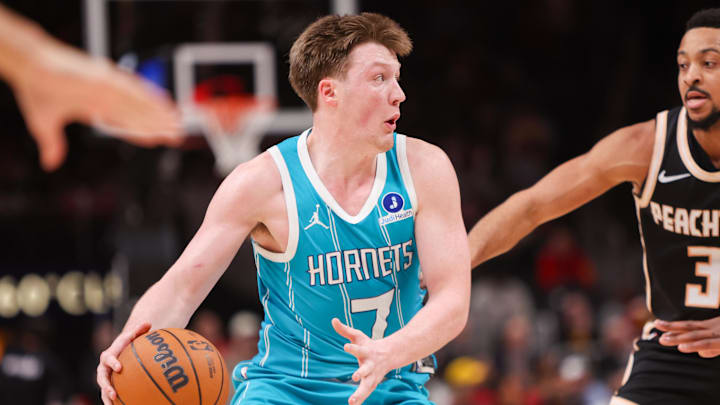 The Charlotte Hornets and guard Kon Knueppel are favored on Wednesday night.
