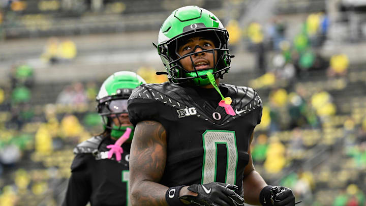 Oregon Ducks running back Jordon Davison warms up before the game against the Indiana Hoosiers at Autzen Stadium. Oregon Ducks running back Jordon Davison warms up before the game against the Indiana Hoosiers at Autzen Stadium.