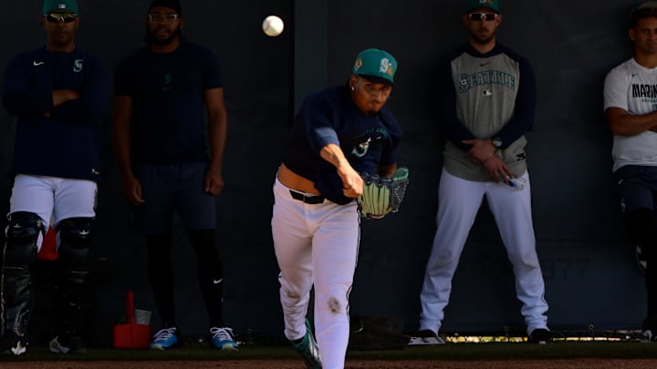 Feb 12, 2026; Peoria, AZ, USA;  Seattle Mariners pitcher Carlos Vargas (54) throws during a Spring Training workout at Peoria Sports Complex. Mandatory Credit: Matt Kartozian-Imagn Images