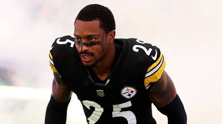 Steelers safety DeShon Elliott Steelers safety DeShon Elliott