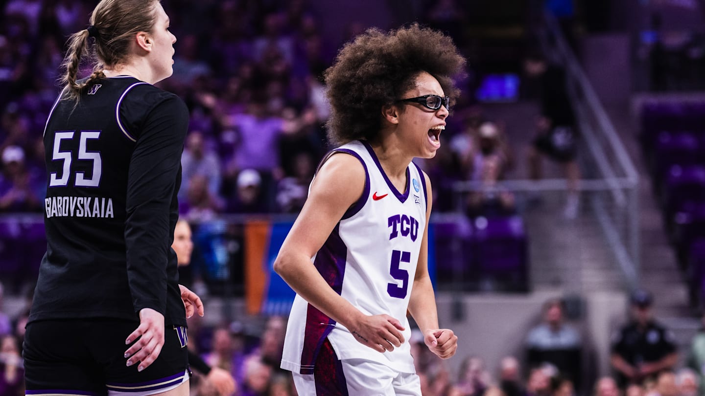 TCU Extends Home Dominance, Moves Past Washington to Sweet 16