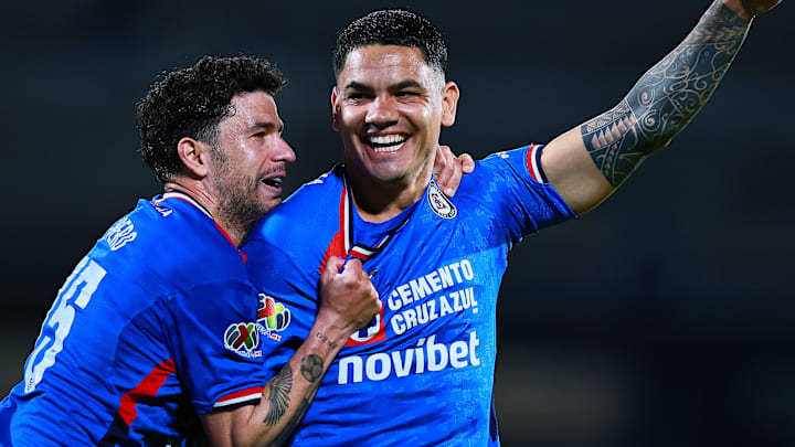Luego de haber sido borrado, el uruguayo Gabriel 'Toro' Fernández regresó con el pie derecho a Cruz Azul