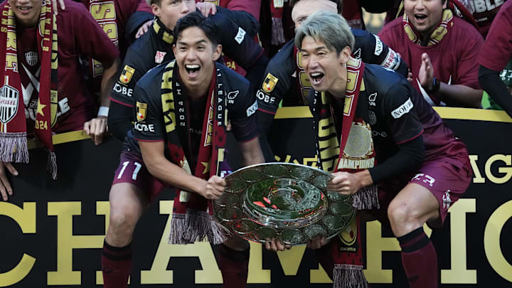 Vissel Kobe v Shonan Bellmare - J.LEAGUE MEIJI YASUDA J1