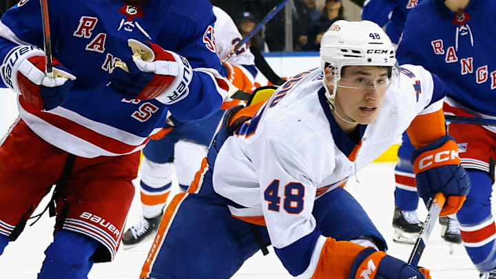 New York Islanders v New York Rangers