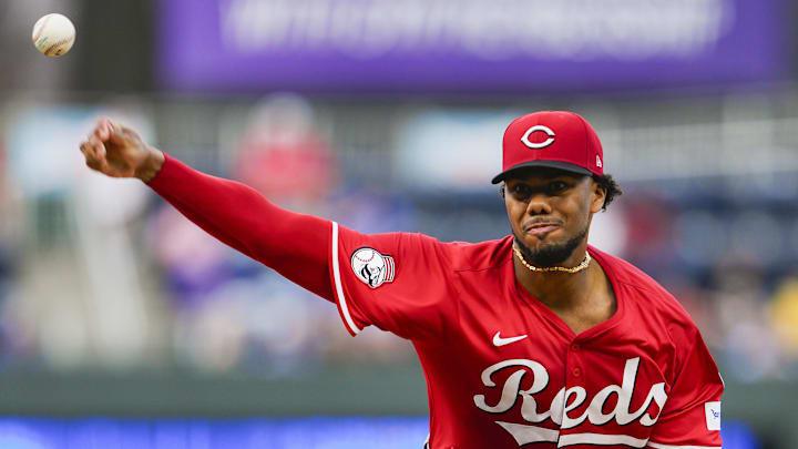 May 28, 2025; Kansas City, Missouri, USA; Cincinnati Reds starting pitcher Hunter Greene (21) pitches during the first inning against the Kansas City Royals at Kauffman Stadium. Mandatory Credit: Jay Biggerstaff-Imagn Images