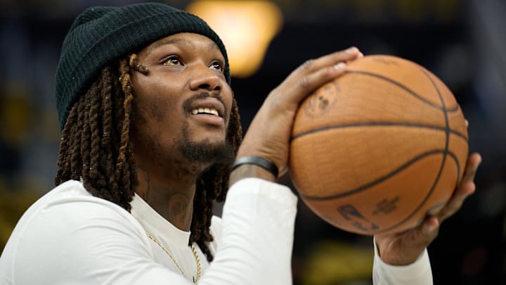 Nov 21, 2025; San Francisco, California, USA; Portland Trail Blazers center Robert Williams III (35) warms up before the game against the Golden State Warriors at Chase Center. M