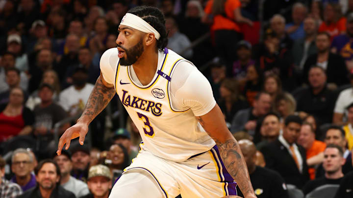 Los Angeles Lakers forward Anthony Davis is a great prop target tonight.