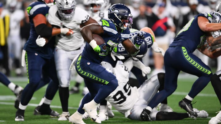 Aug 7, 2025; Seattle, Washington, USA; Seattle Seahawks running back Jacardia Wright (31) carries the ball against the Las Vegas Raiders during the second half at Lumen Field.
