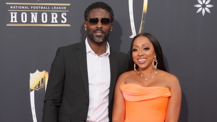 Feb 8, 2024; Las Vegas, NV, USA; Michael Vick and Kijafa Vick on the red carpet before the NFL Honors show at Resorts World Theatre. Feb 8, 2024; Las Vegas, NV, USA; Michael Vick and Kijafa Vick on the red carpet before the NFL Honors show at Resorts World Theatre.