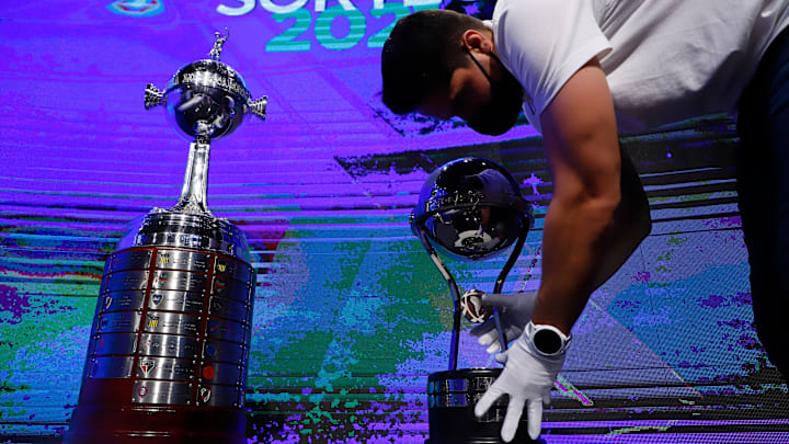 Competições continentais se encaminham para reta decisiva