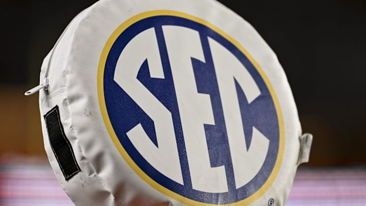 Oct 11, 2025; College Station, Texas, USA; SEC logo seen on a chain marker during the third quarter of the game between the Texas A&M Aggies and the Florida Gators at Kyle Field. Mandatory Credit: Maria Lysaker-Imagn Images Oct 11, 2025; College Station, Texas, USA; SEC logo seen on a chain marker during the third quarter of the game between the Texas A&M Aggies and the Florida Gators at Kyle Field. Mandatory Credit: Maria Lysaker-Imagn Images