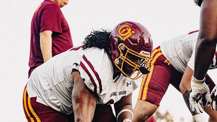 Tevita Nonu committed to the UW shortly after cutting his choices to five schools. Tevita Nonu committed to the UW shortly after cutting his choices to five schools.