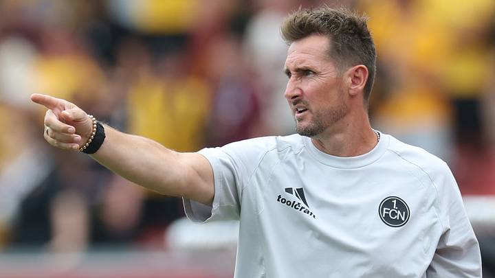 Bekommt Miroslav Klose endlich Verstärkung für die Sechs? 