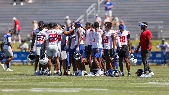 Jul 30, 2026; White Sulphur Springs, WV, USA; New York Giants players huddle up during training camp at The Greenbrier Resort Sports Performance Center. Jul 30, 2026; White Sulphur Springs, WV, USA; New York Giants players huddle up during training camp at The Greenbrier Resort Sports Performance Center.