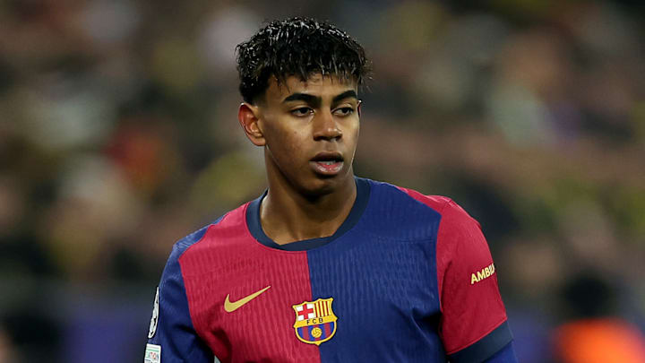 Lamine Yamal est titulaire pour cette affiche. Lamine Yamal est titulaire pour cette affiche.