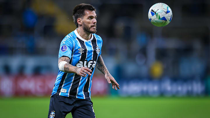 Nathan jamais se firmou no time gremista