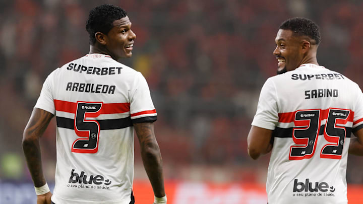 Com passagem pela seleção equatoriana, Arboleda volta ao país natal