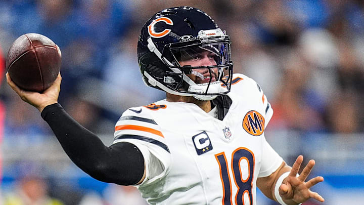 Chicago Bears quarterback Caleb Williams (18) makes a pass against Chicago Bears during the first half at Ford Field in Detroit on Sunday, Sept. 14, 2025.