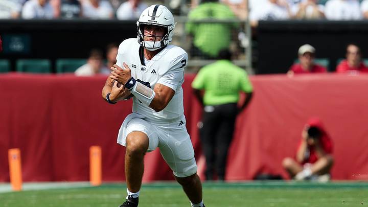 Penn State Nittany Lions quarterback Rocco Becht (3) runs with the ball during the fourth quarter against the Temple Owls at Lincoln Financial Field. Penn State Nittany Lions quarterback Rocco Becht (3) runs with the ball during the fourth quarter against the Temple Owls at Lincoln Financial Field.