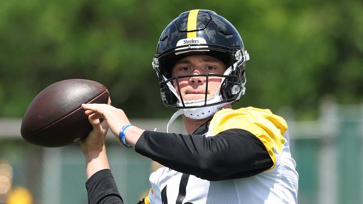 May 28, 2026; Pittsburgh, PA, USA; Pittsburgh Steelers quarterback Drew Allar (16) participates in OTA drills at the UPMC Rooney Sports Complex. Mandatory Credit: Charles LeClaire-Imagn Images May 28, 2026; Pittsburgh, PA, USA; Pittsburgh Steelers quarterback Drew Allar (16) participates in OTA drills at the UPMC Rooney Sports Complex. Mandatory Credit: Charles LeClaire-Imagn Images