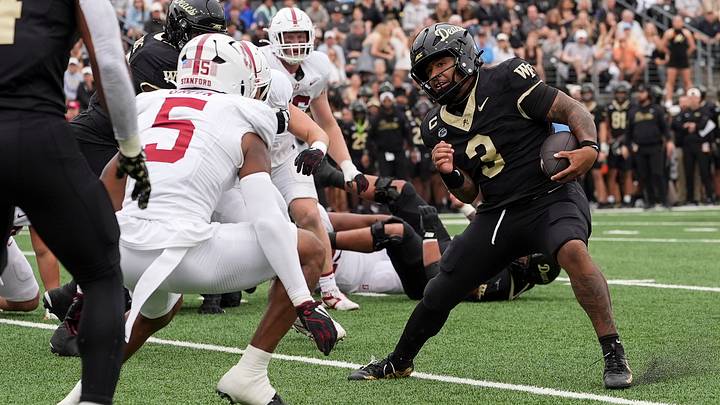 Wake Forest quarterback Gio Lopez