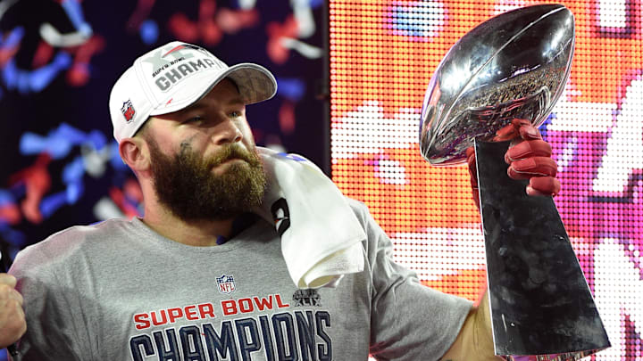 Former Patriots WR Julian Edelman recently shared an incredible story about running into sports legends Michael Jordan and Derek Jeter ahead of Super Bowl XLIX.