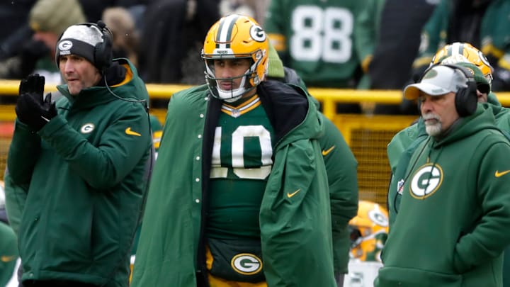 Green Bay Packers quarterback Jordan Love (10) watches from the sideline as Malik Willis (2) takes over at quarterback against the Chicago Bears on Sunday, January 5, 2024 at Lambeau Field in Green Bay, Wis. The Bears defeated the Packers 24-22.
Wm. Glasheen USA TODAY NETWORK-Wisconsin