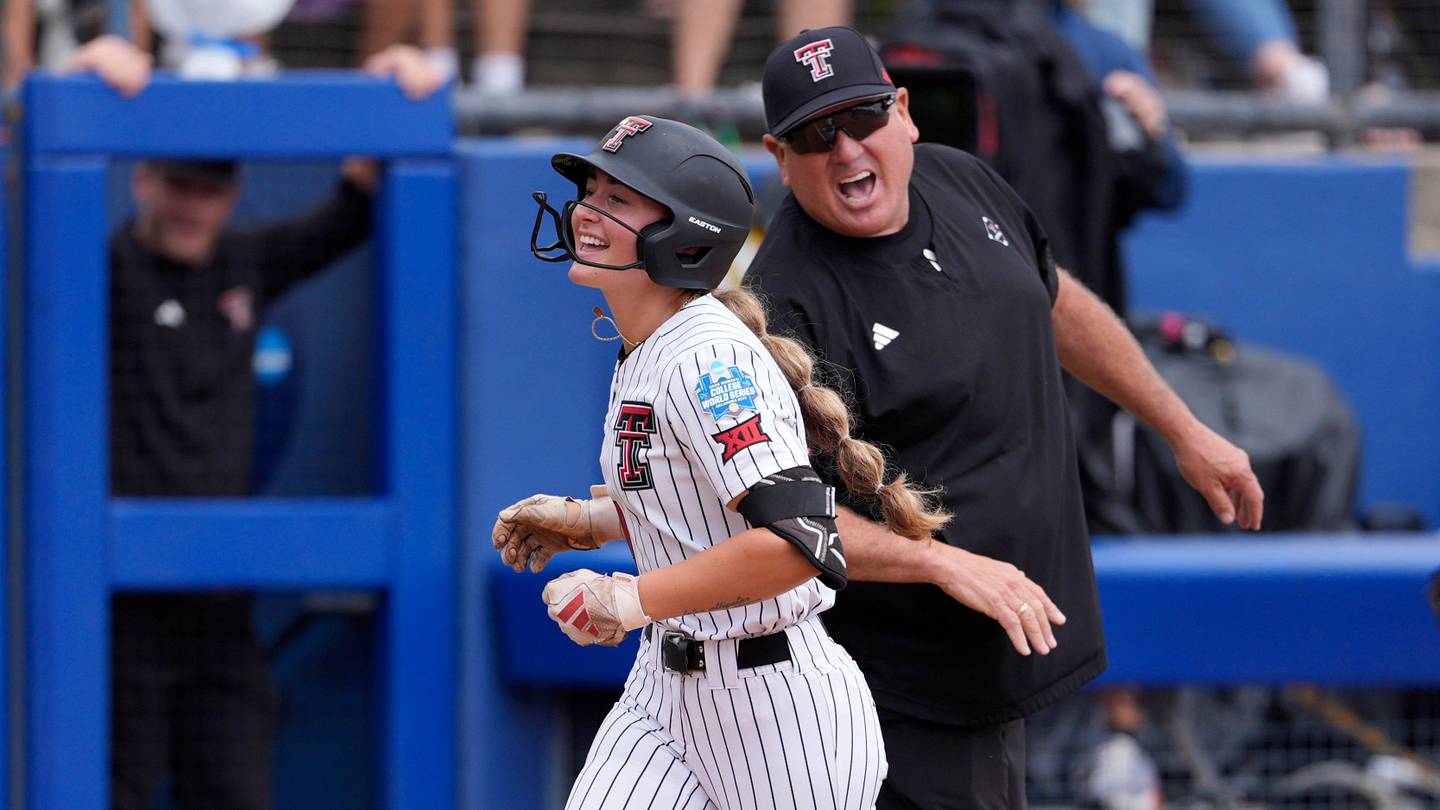 Texas Tech’s WCWS Arrival Came With a Jackie Lis Signature Moment