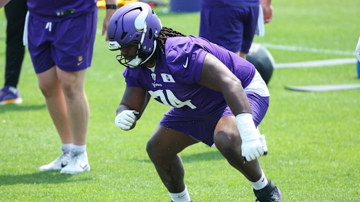 Jun 10, 2025; Minneapolis, MN, USA; Minnesota Vikings guard Donovan Jackson (74) practices during minicamp at the Minnesota Vikings Training Facility. Jun 10, 2025; Minneapolis, MN, USA; Minnesota Vikings guard Donovan Jackson (74) practices during minicamp at the Minnesota Vikings Training Facility.
