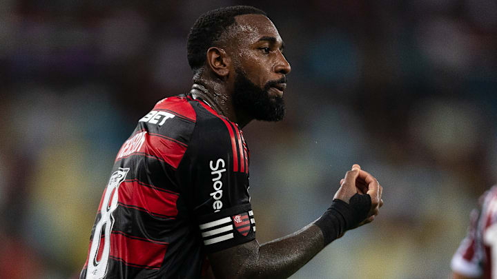 Gerson voltou aos trabalhos e está à disposição no Flamengo Gerson voltou aos trabalhos e está à disposição no Flamengo