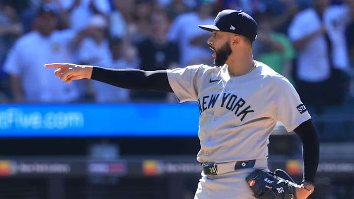 New York Yankees v New York Mets New York Yankees v New York Mets