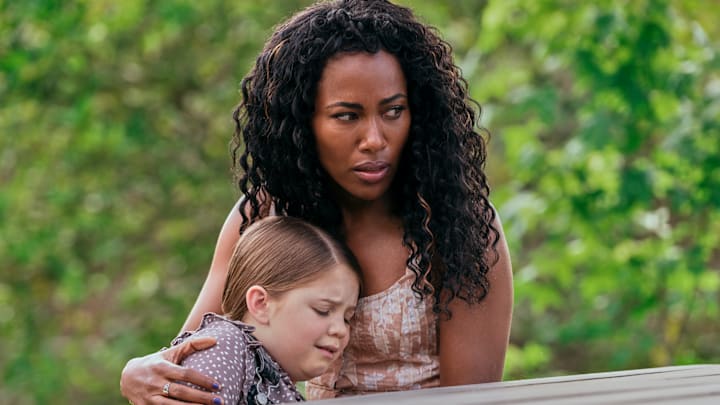 DeWanda Wise as Jessica and Pyper Braun as Alice in Imaginary. Photo Credit: Parrish Lewis