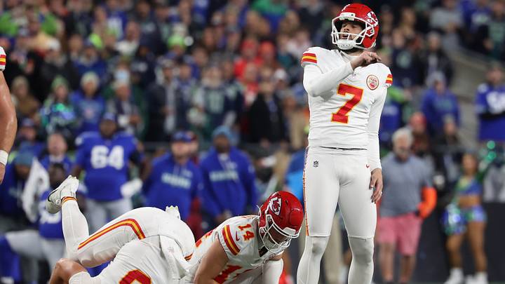 Oct 25, 2026; Seattle, Washington, USA; Kansas City Chiefs kicker Harrison Butker (7) reacts after missing a field goal against the Seattle Seahawks during the fourth quarter at Lumen Field. Mandatory Credit: Joe Nicholson-Imagn Images Oct 25, 2026; Seattle, Washington, USA; Kansas City Chiefs kicker Harrison Butker (7) reacts after missing a field goal against the Seattle Seahawks during the fourth quarter at Lumen Field. Mandatory Credit: Joe Nicholson-Imagn Images