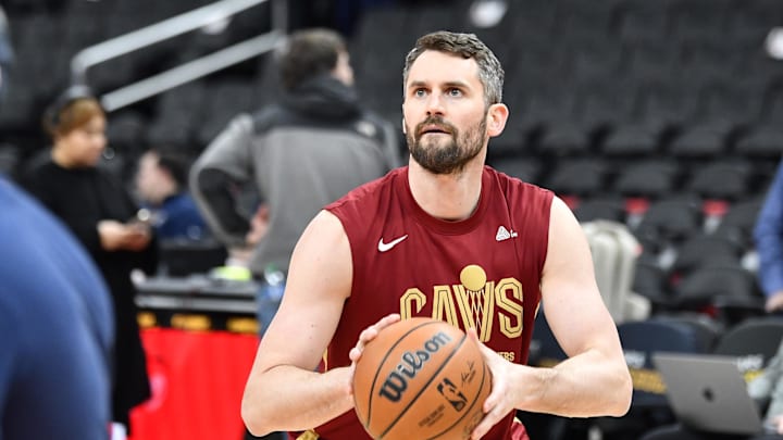 Feb 6, 2023; Washington, District of Columbia, USA; Cleveland Cavaliers forward Kevin Love (0) warms up before the game between the Washington Wizards and the Cleveland Cavaliers at Capital One Arena. Mandatory Credit: Brad Mills-Imagn Images Feb 6, 2023; Washington, District of Columbia, USA; Cleveland Cavaliers forward Kevin Love (0) warms up before the game between the Washington Wizards and the Cleveland Cavaliers at Capital One Arena. Mandatory Credit: Brad Mills-Imagn Images