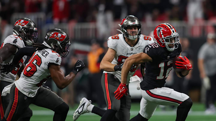 Atlanta Falcons wide receiver KhaDarel Hodge 