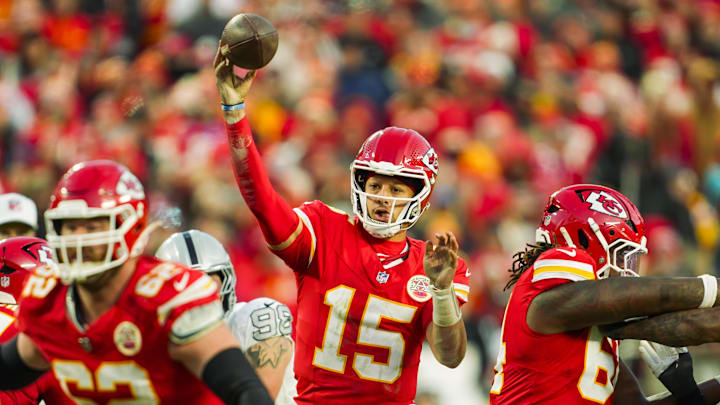 Chiefs quarterback Patrick Mahomes takes on the Chargers this week with a shorter line. 