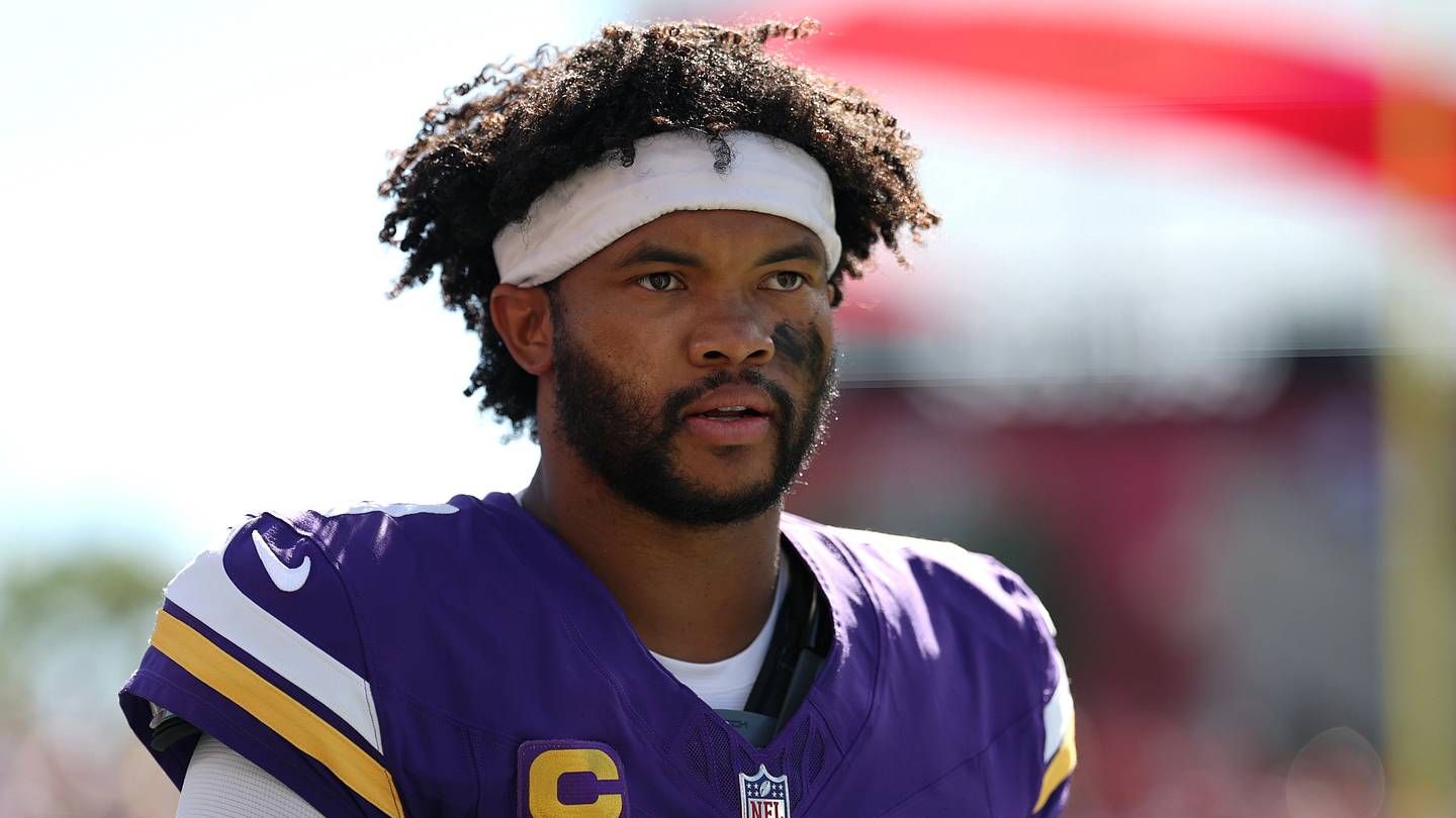 Just-Released WR Should Have Vikings' Attention as Depth Remains an Issue