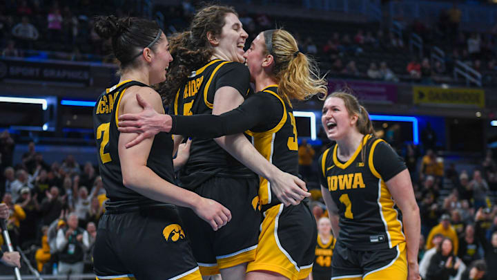 Michigan State v Iowa