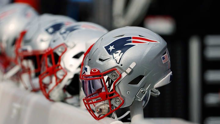 Miami Dolphins v New England Patriots