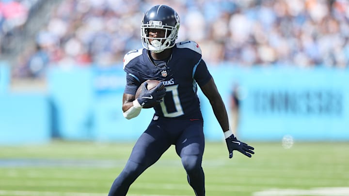 Indianapolis Colts v Tennessee Titans