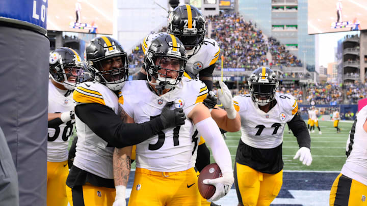 Dec 31, 2023; Seattle, Washington, USA; Pittsburgh Steelers linebacker Markus Golden (44) and