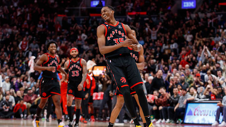 Phoenix Suns v Toronto Raptors