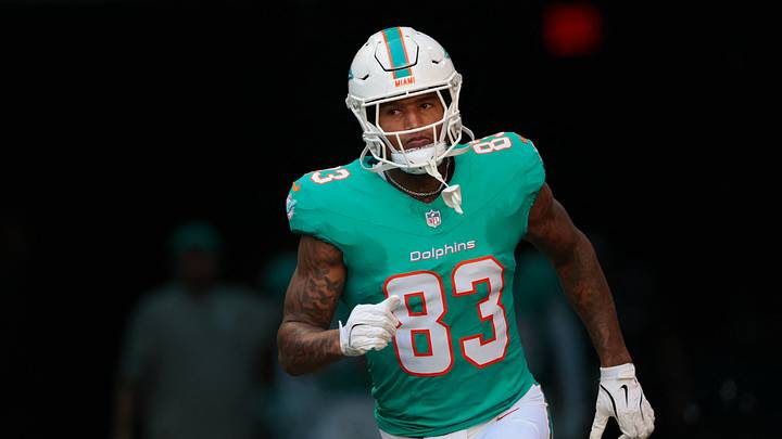 Dec 28, 2025; Miami Gardens, Florida, USA; Miami Dolphins tight end Darren Waller (83) runs out for player introductions prior to a game against the Tampa Bay Buccaneers at Hard Rock Stadium. Dec 28, 2025; Miami Gardens, Florida, USA; Miami Dolphins tight end Darren Waller (83) runs out for player introductions prior to a game against the Tampa Bay Buccaneers at Hard Rock Stadium.